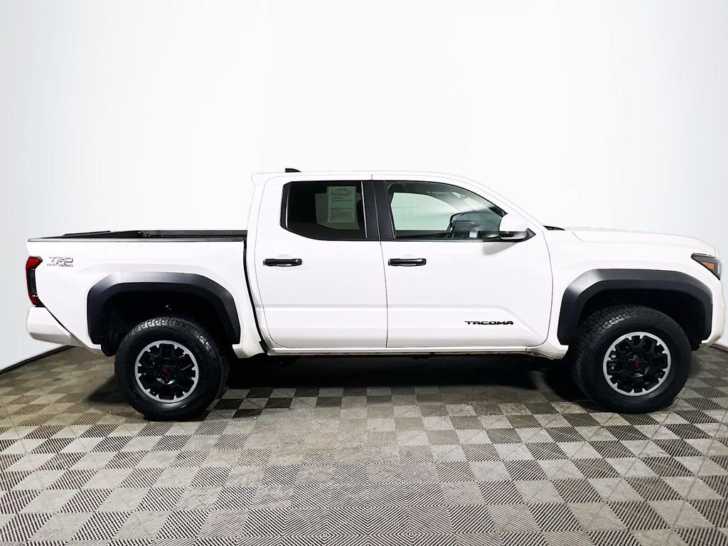 Certified 2024 Toyota Tacoma TRD Off-Road image 9