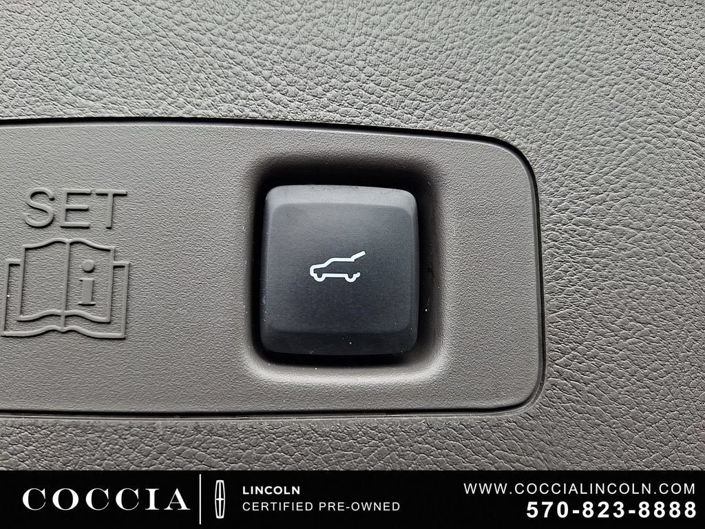 Used 2023 Lincoln Corsair AWD w/ Equipment Group 101A image 31