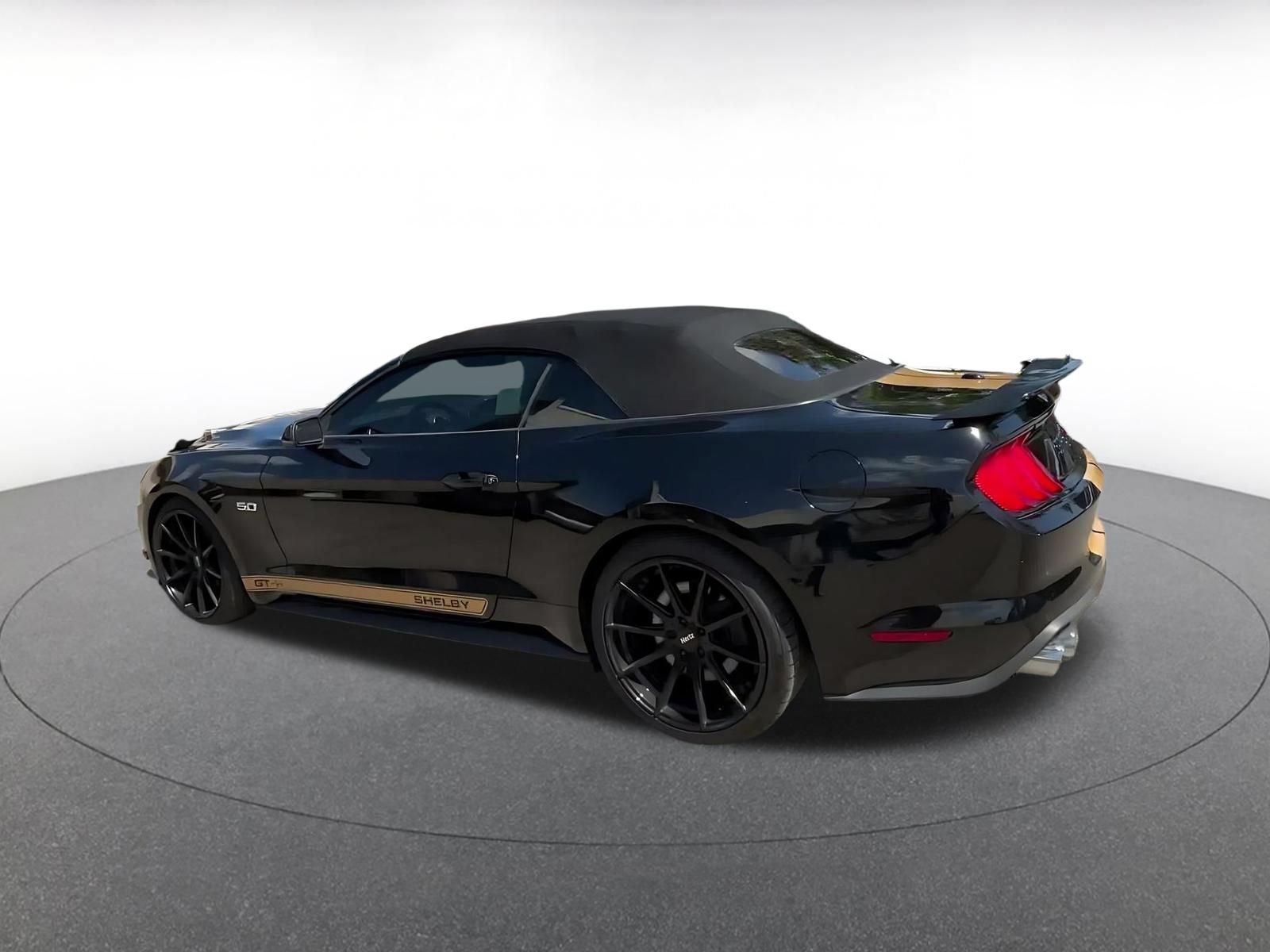 Used 2022 Ford Mustang GT Premium w/ GT Performance Package RWD image 9