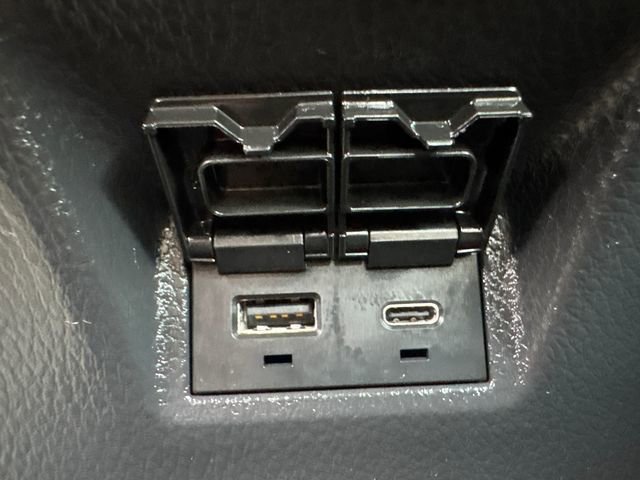 Certified 2025 Toyota Camry SE w/ Convenience Package image 24