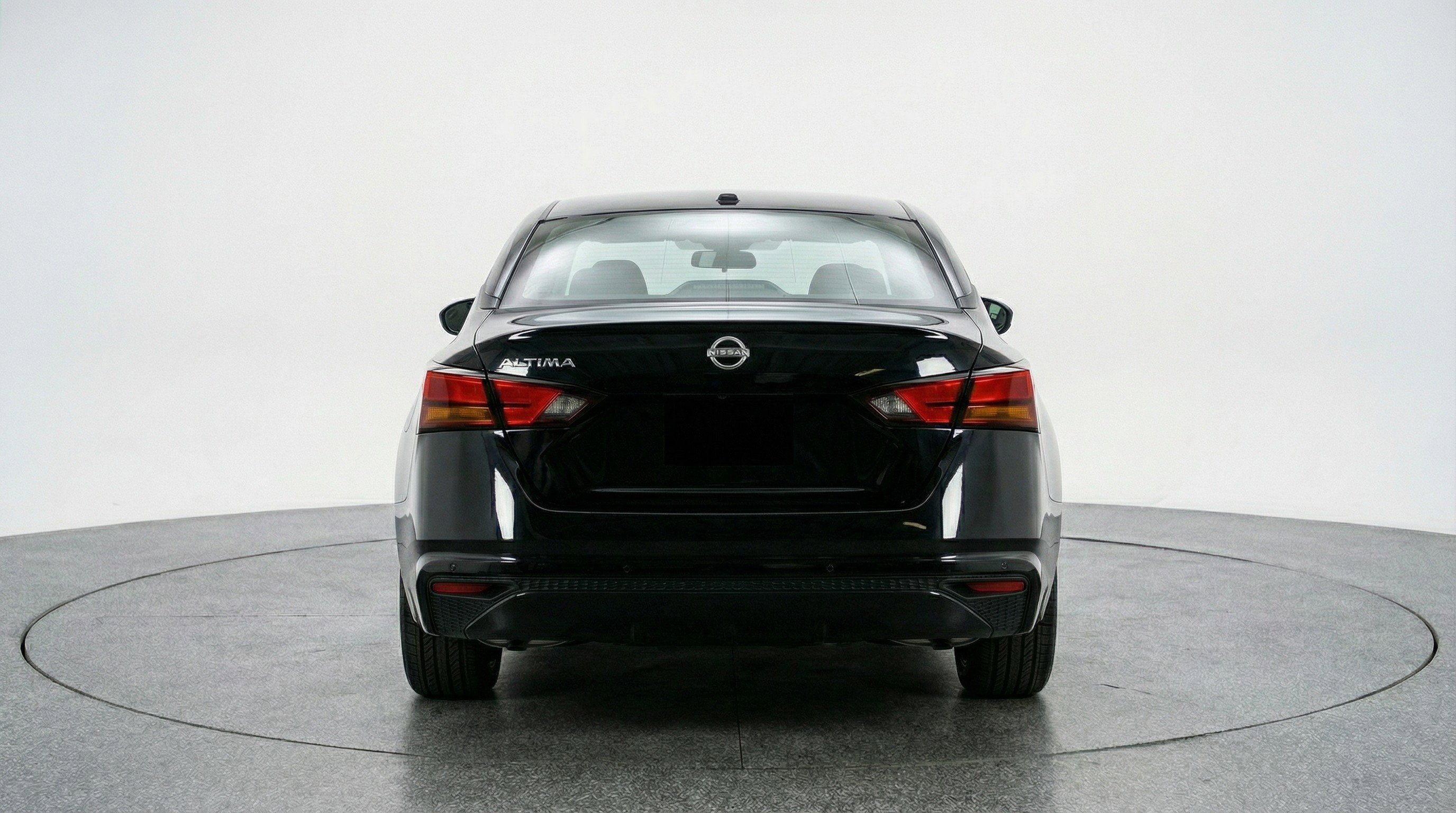 Used 2025 Nissan Altima 2.5 SV image 7