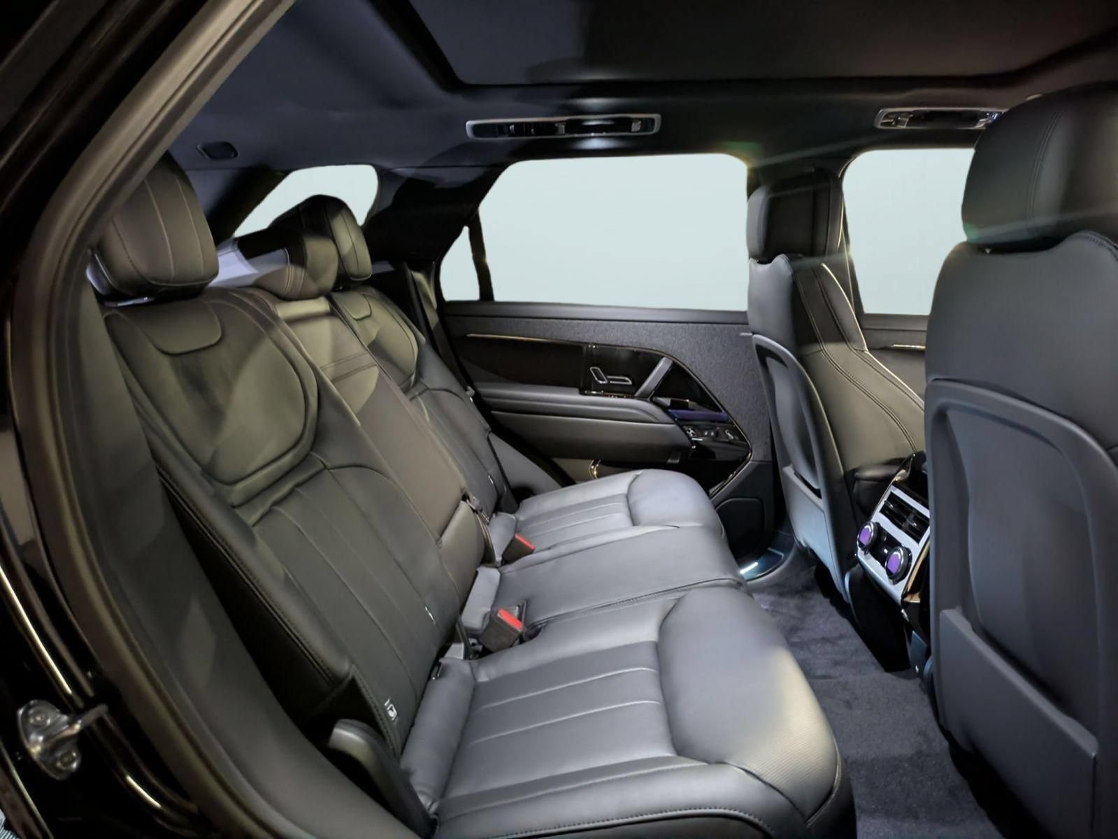 New 2026 Land Rover Range Rover Sport SE AWD/4WD image 52