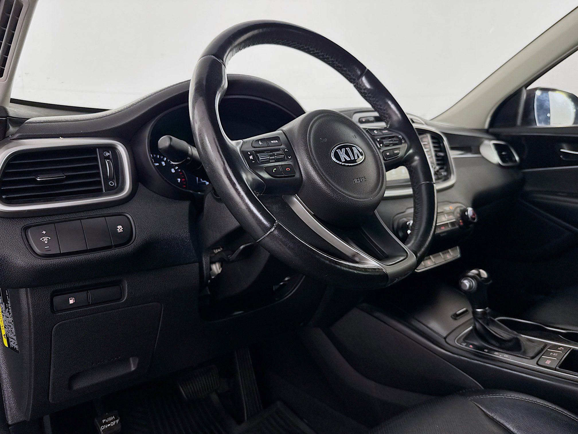 Used 2017 Kia Sorento LX w/ LX Convenience Package AWD/4WD image 22