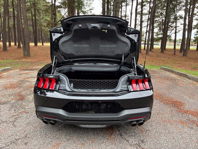 Used 2025 Ford Mustang GT Premium RWD image 18