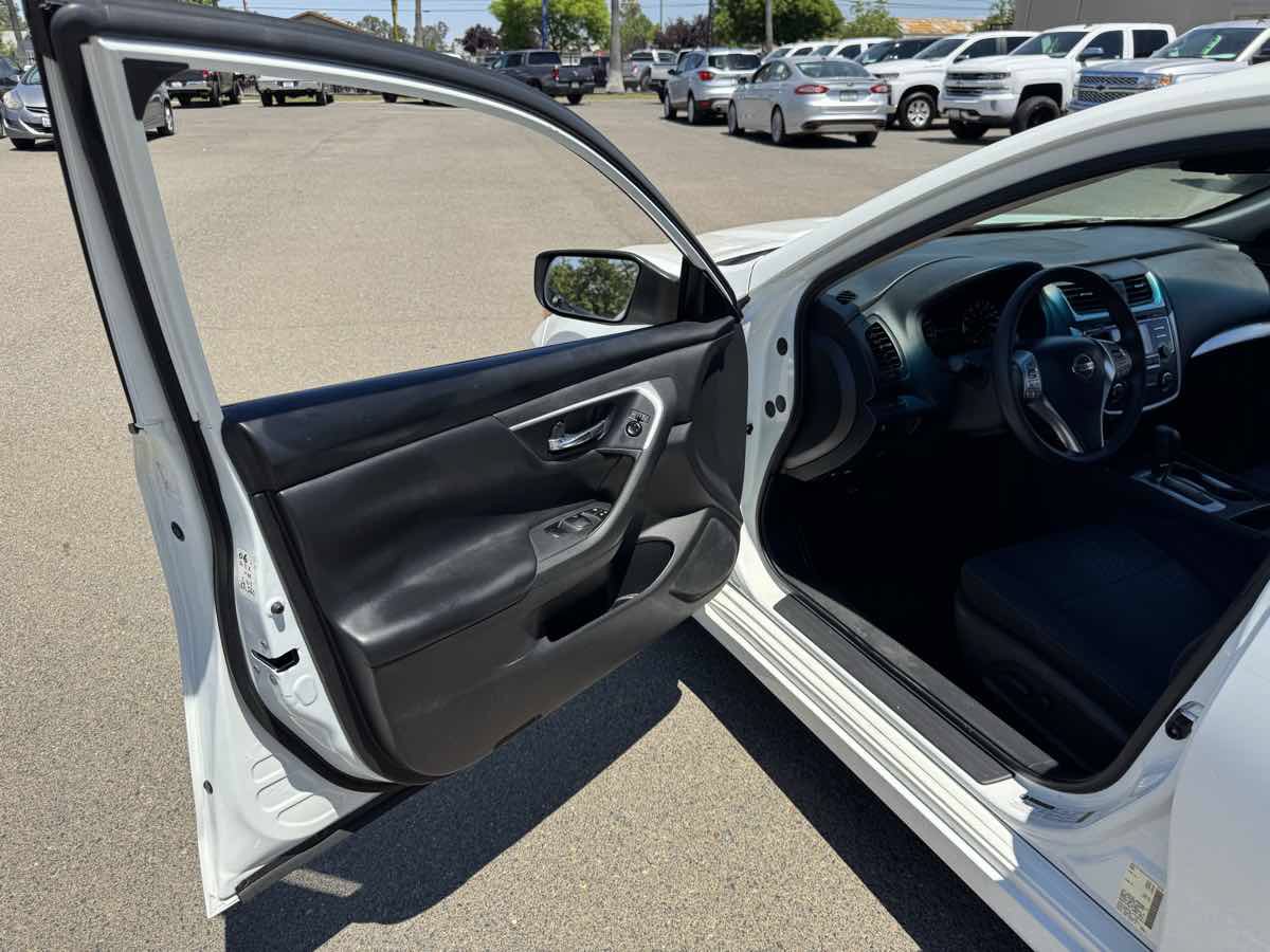 Used 2016 Nissan Altima 2.5 S w/ Power Driver Seat Package FWD image 20