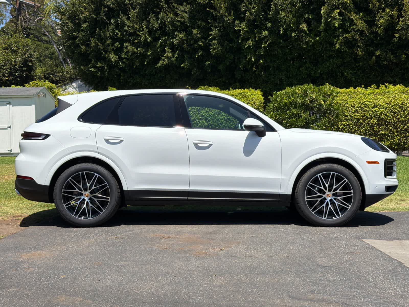 New 2026 Porsche Cayenne AWD/4WD image 9