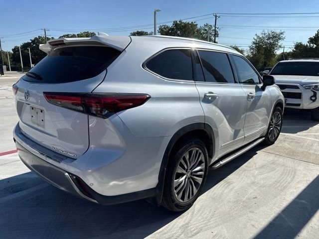 Used 2021 Toyota Highlander Platinum AWD/4WD image 7