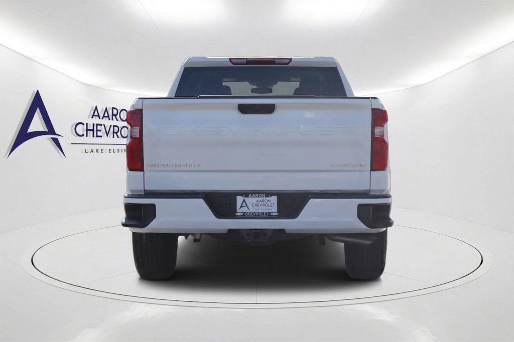 New 2026 Chevrolet Silverado 1500 Custom RWD image 5