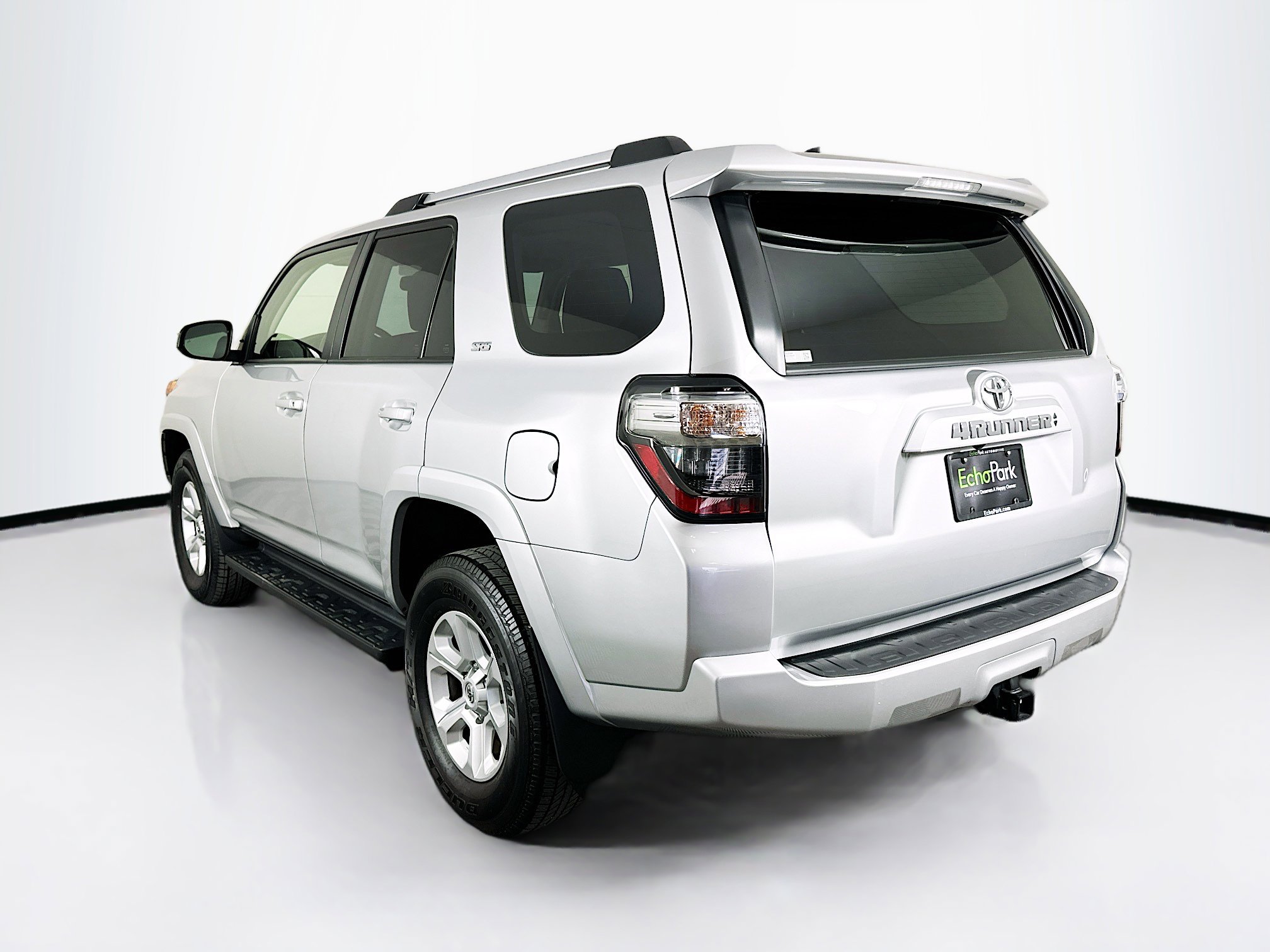 Used 2024 Toyota 4Runner SR5 image 5
