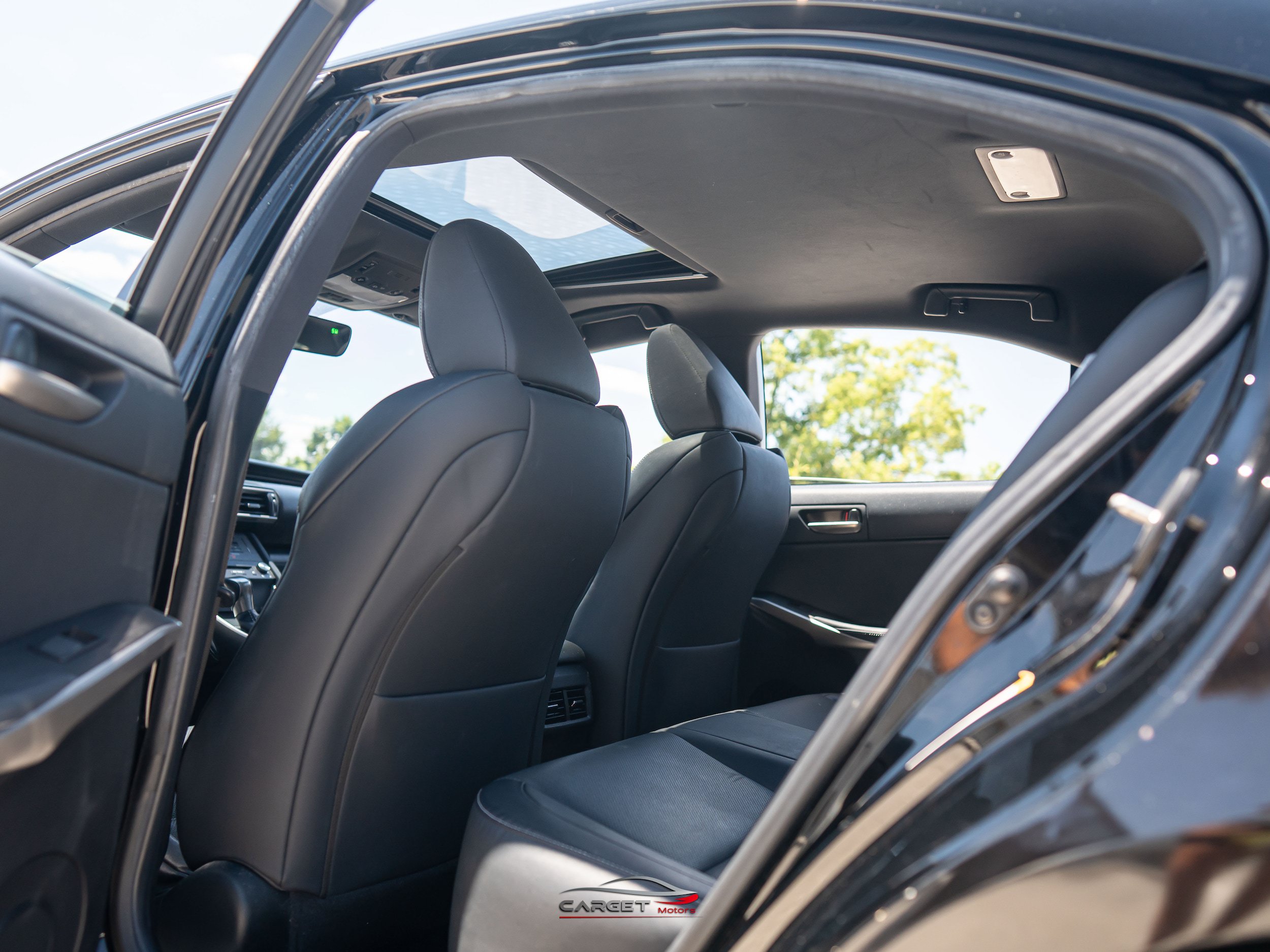 Used 2019 Lexus IS 300 F Sport w/ F Sport Package RWD image 19