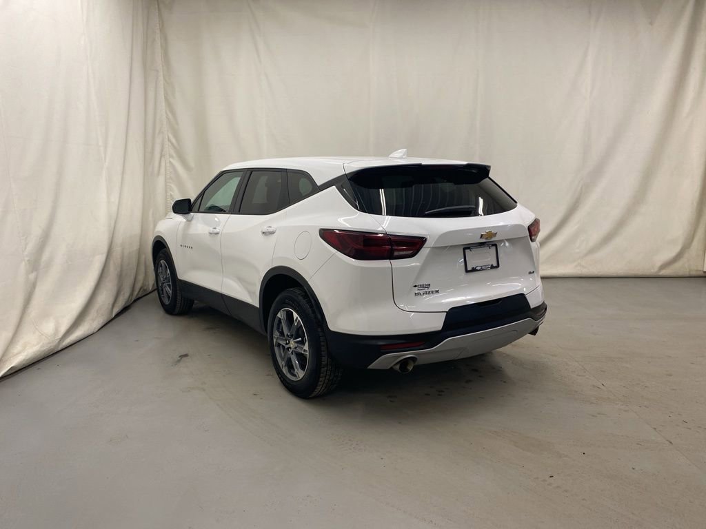 Used 2025 Chevrolet Blazer LT image 5