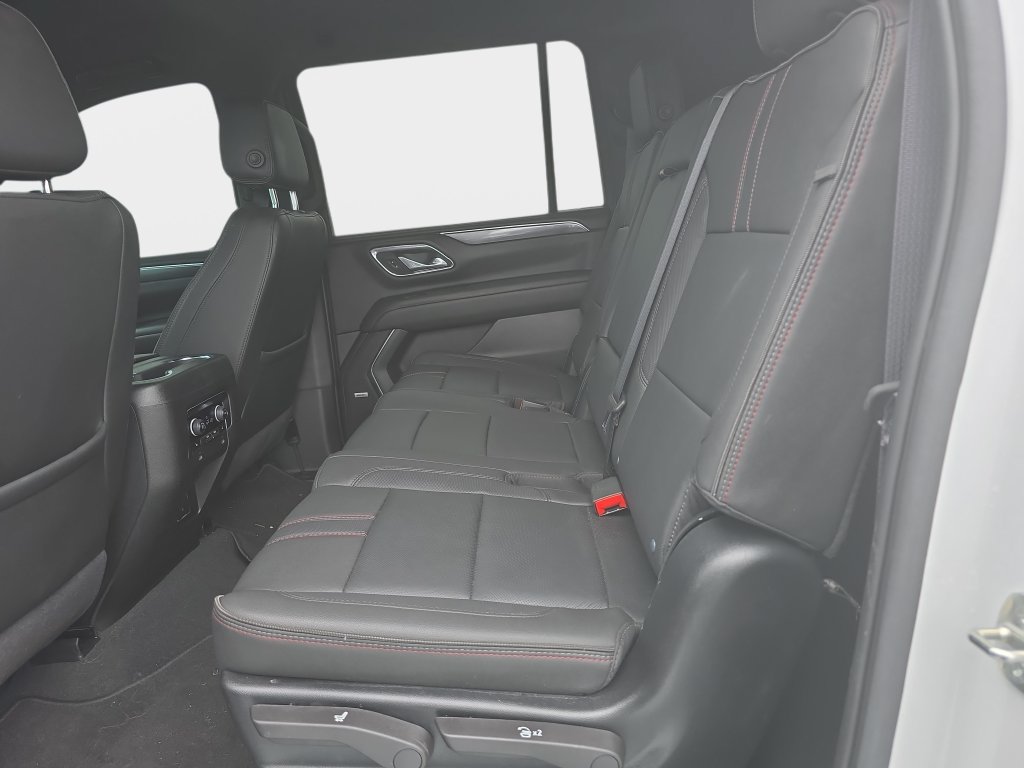 Used 2024 Chevrolet Suburban RST w/ Luxury Package RWD image 22