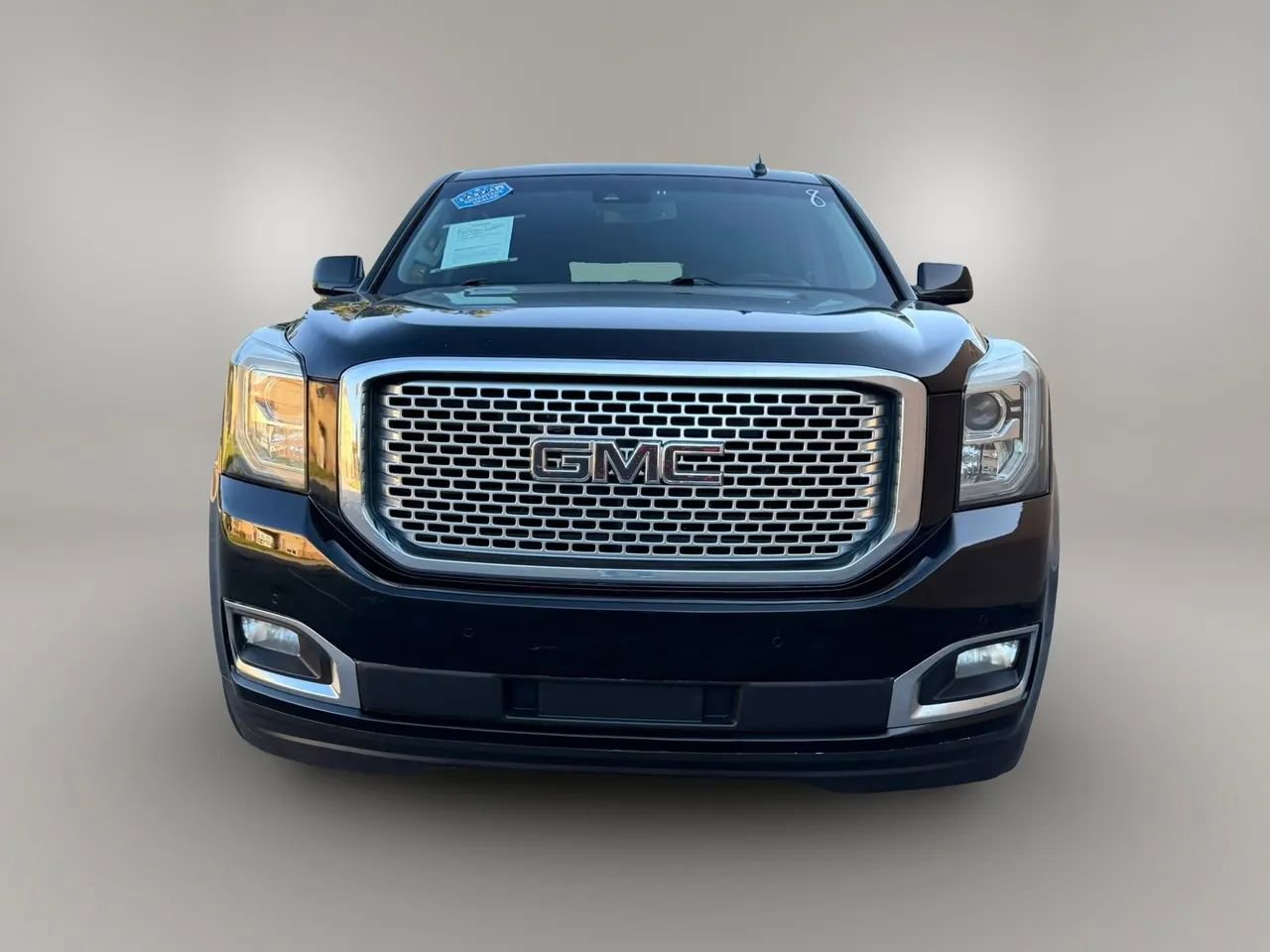 Used 2017 GMC Yukon Denali w/ Open Road Package AWD/4WD image 4