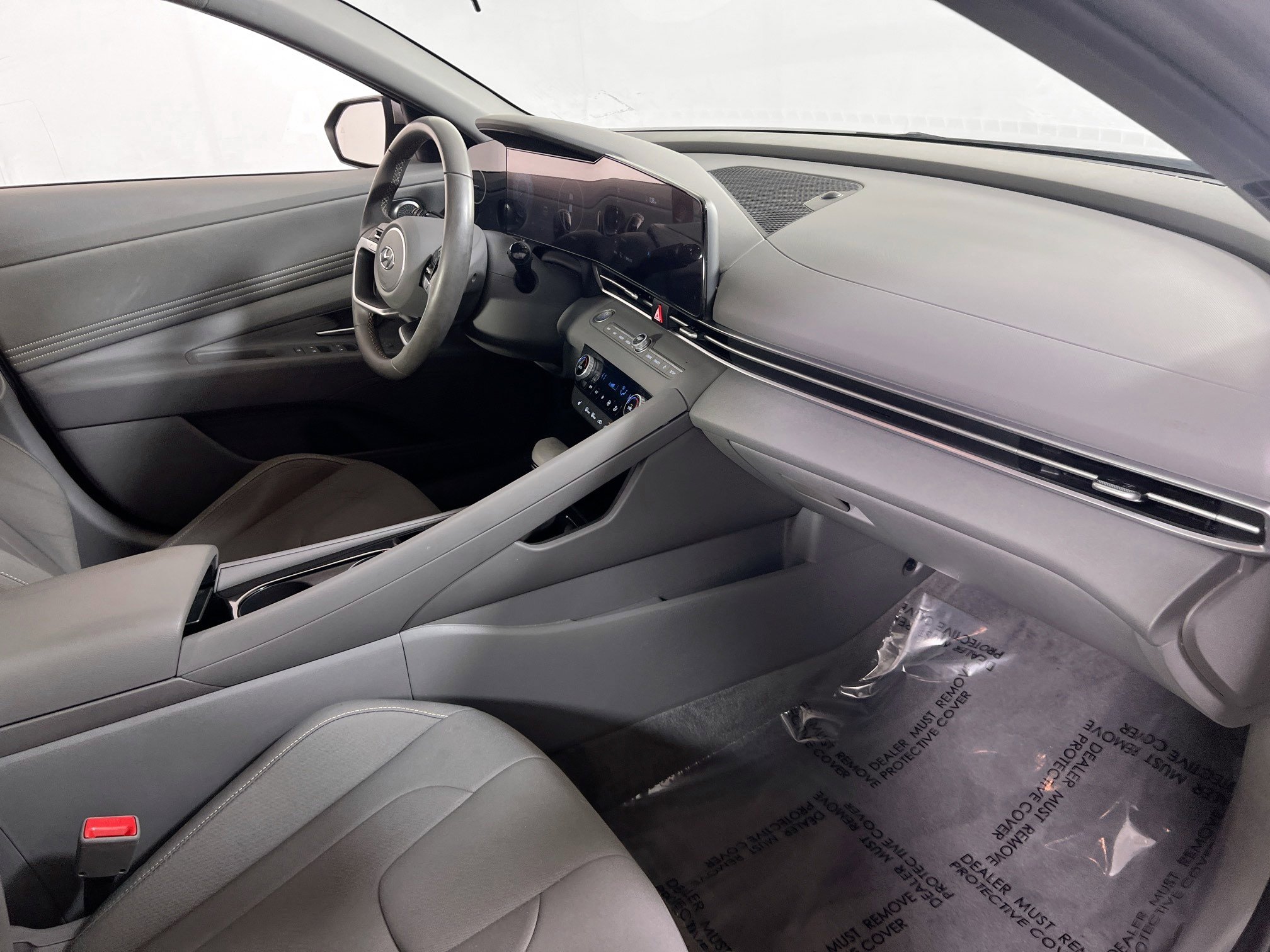 Used 2023 Hyundai Elantra SEL w/ Convenience Package FWD image 28