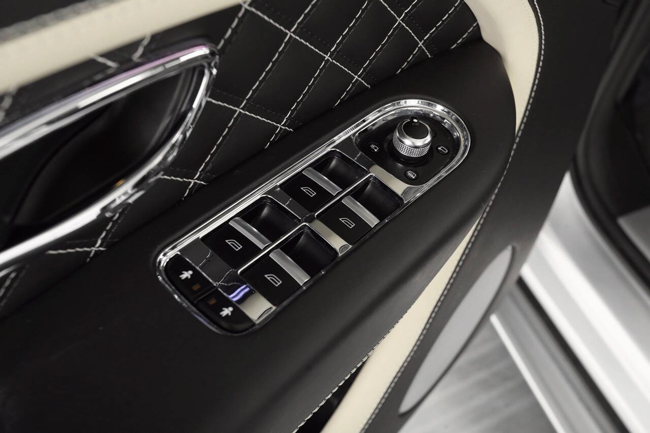 Used 2021 Bentley Bentayga Speed image 35