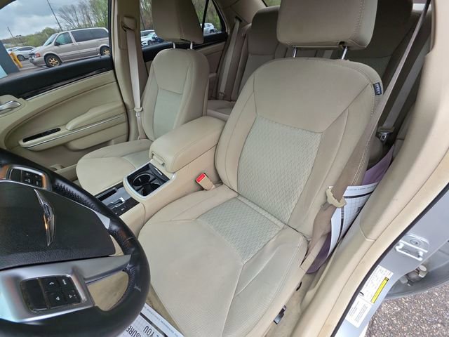 Used 2012 Chrysler 300 RWD image 11