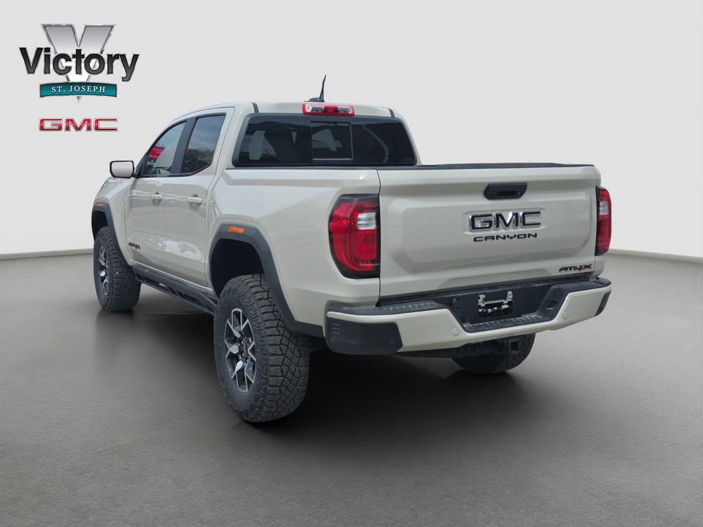 New 2026 GMC Canyon AT4X w/ LPO, Black Badging Package AWD/4WD image 15