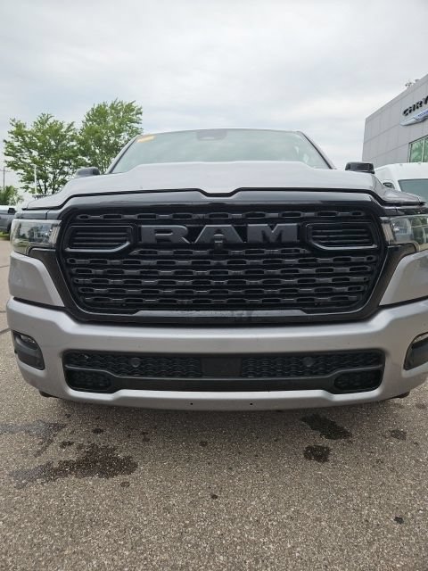 Used 2025 RAM 1500 Big Horn AWD/4WD image 3