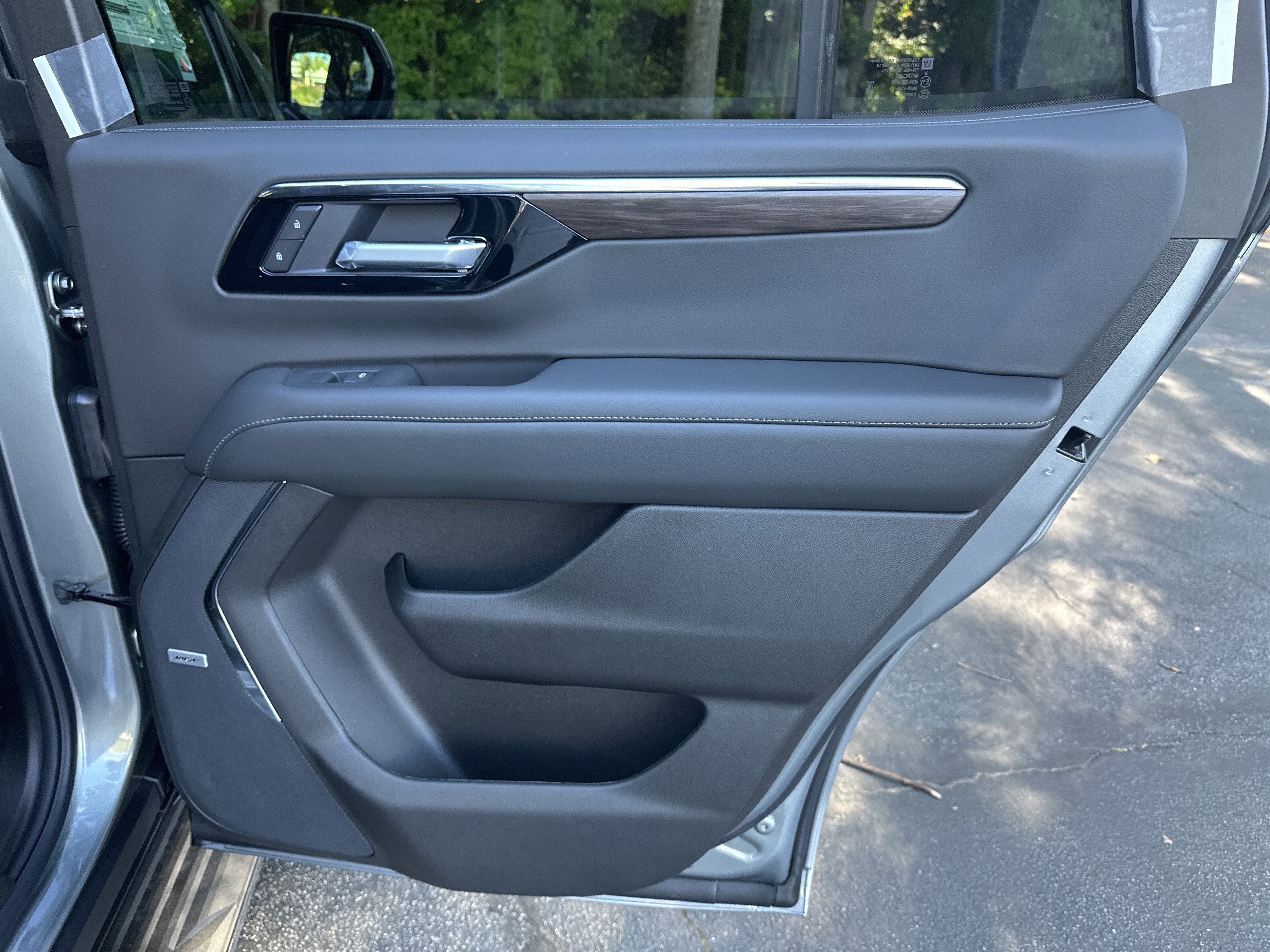 New 2026 Chevrolet Tahoe LT w/ Comfort Package image 16