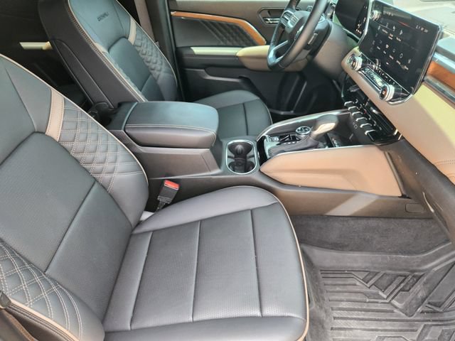 Used 2024 GMC Canyon Denali w/ LPO, Denali Black Edition AWD/4WD image 15