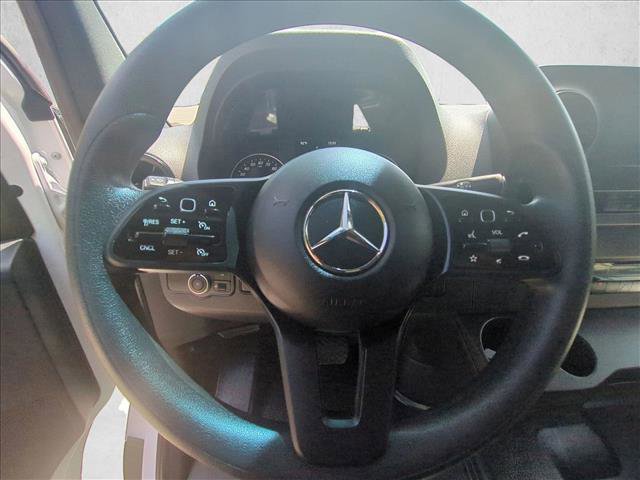 Used 2023 Mercedes-Benz Sprinter 2500 image 24
