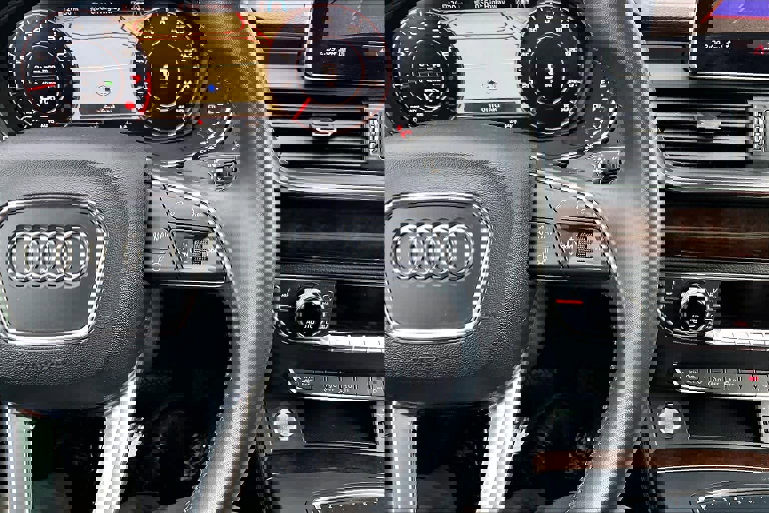 Used 2019 Audi Q5 2.0T Premium Plus w/ Premium Plus Package image 23