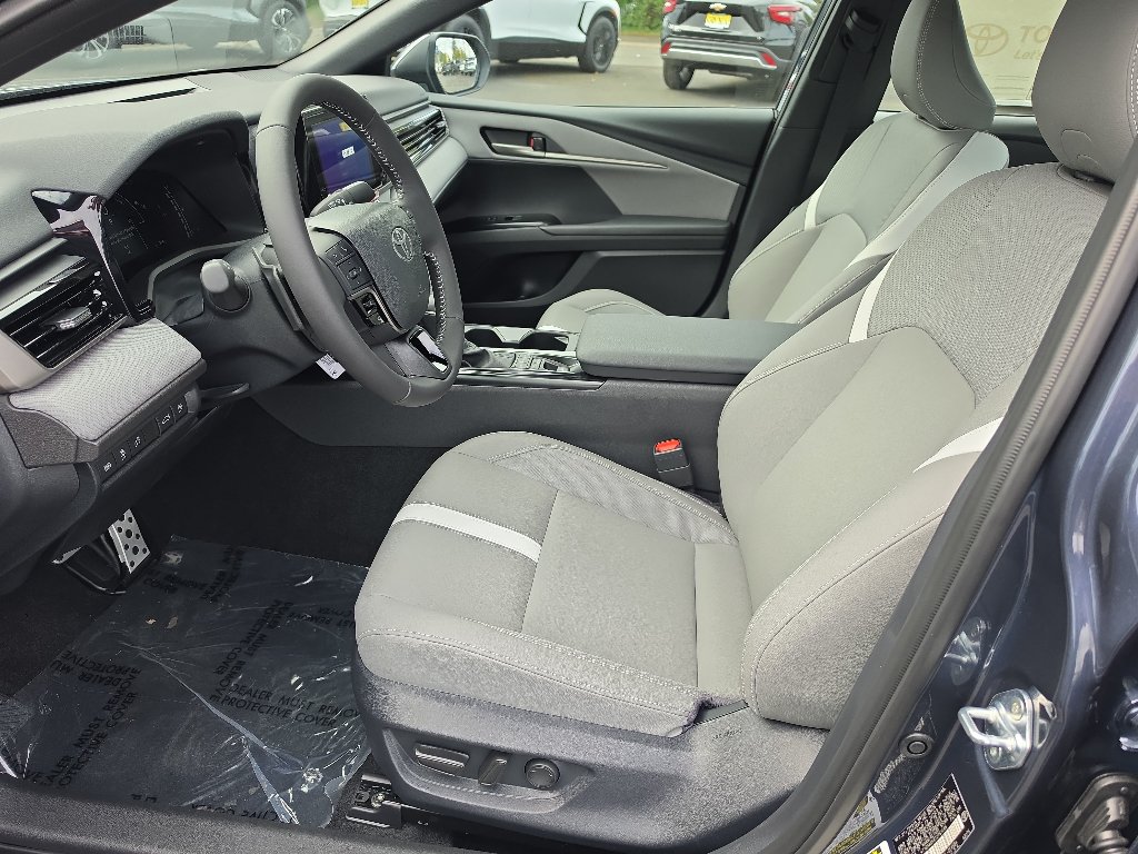 New 2026 Toyota Camry SE FWD image 14