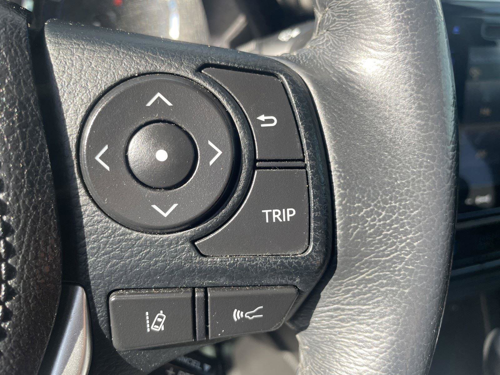 Used 2019 Toyota Corolla XSE image 16