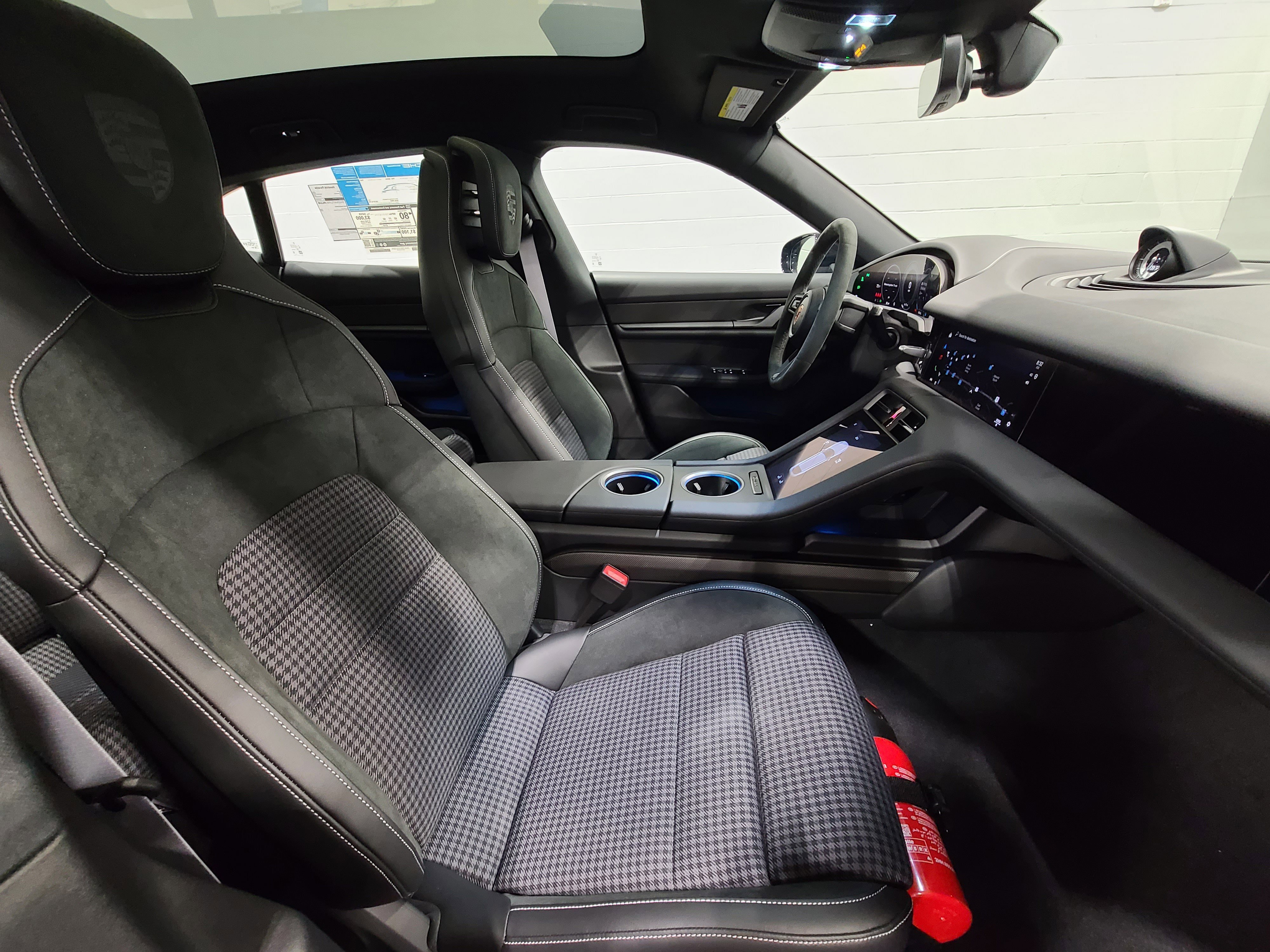 New 2026 Porsche Taycan 4S image 29