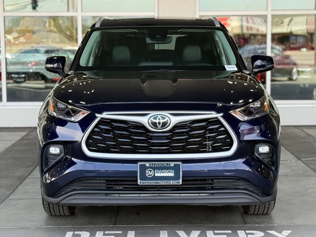 Used 2023 Toyota Highlander XLE image 5