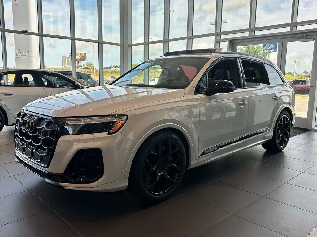 New 2026 Audi SQ7 Prestige image 5