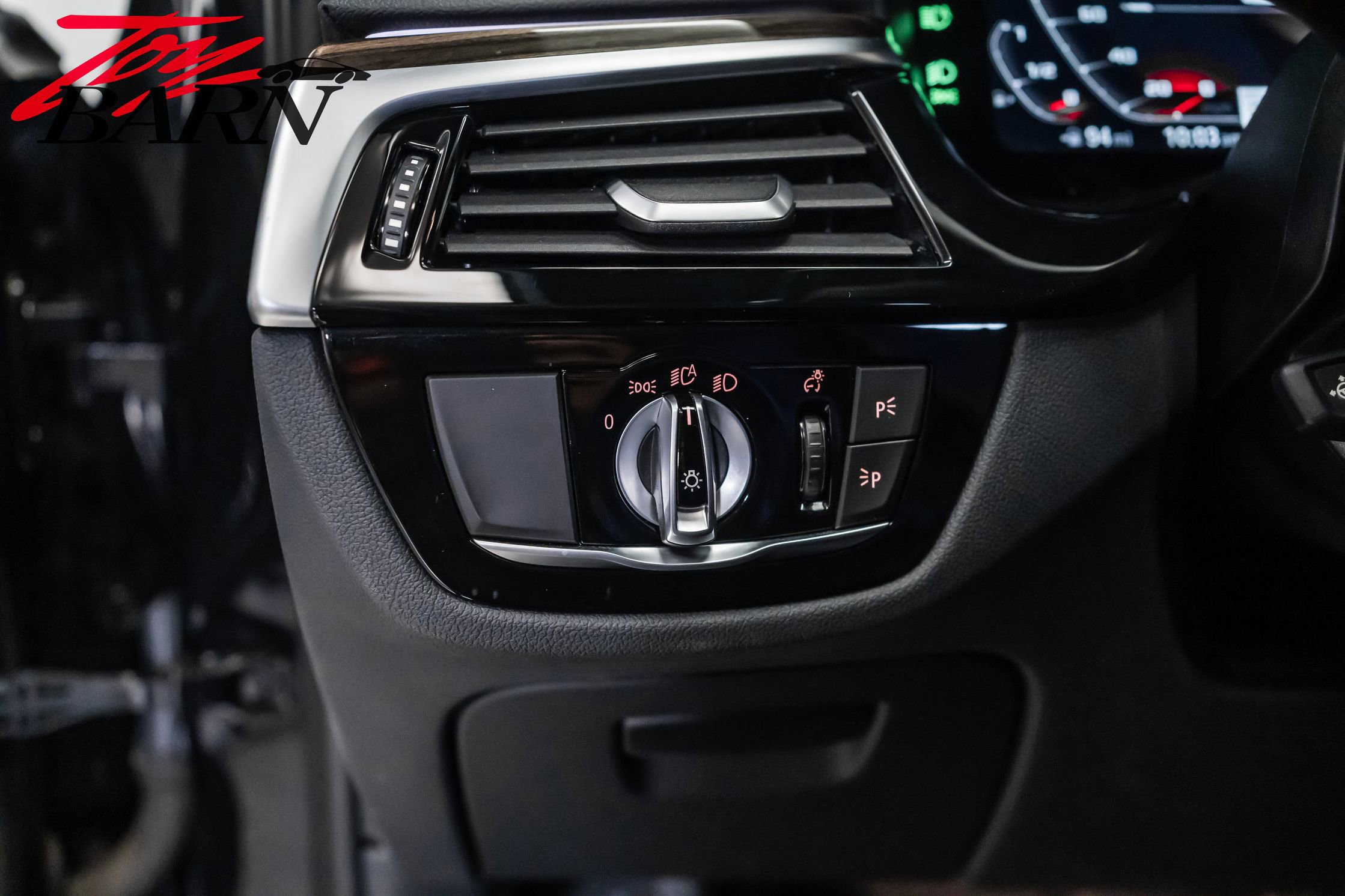 Used 2022 BMW M5 w/ Executive Package image 30