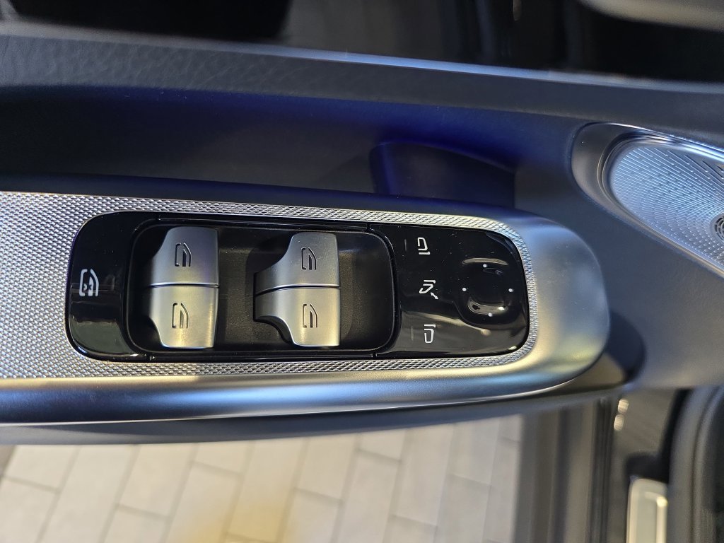 Certified 2026 Mercedes-Benz GLC 300 image 31
