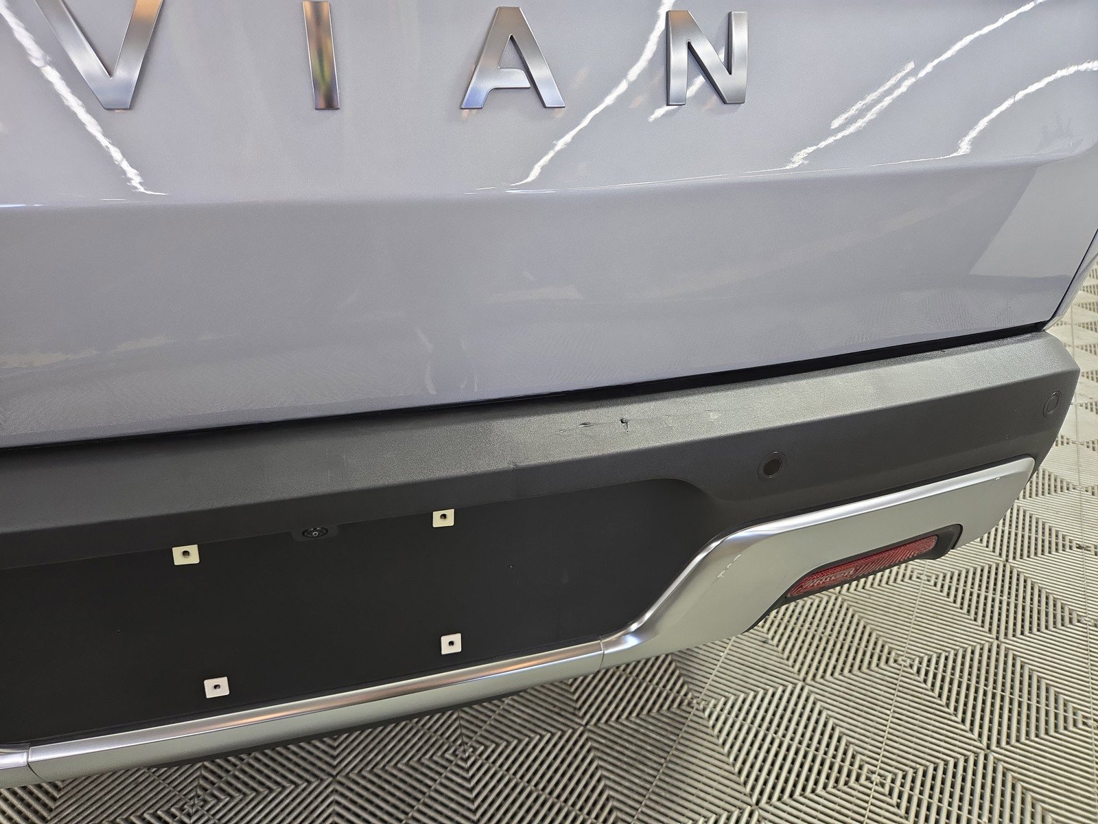 Used 2024 Rivian R1T Adventure AWD/4WD image 33