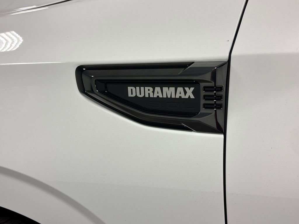 New 2026 GMC Yukon AT4 image 11