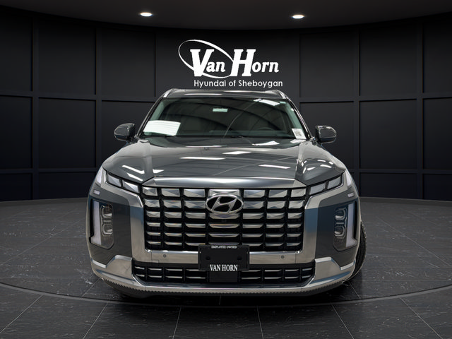 Used 2024 Hyundai Palisade Calligraphy AWD/4WD image 2