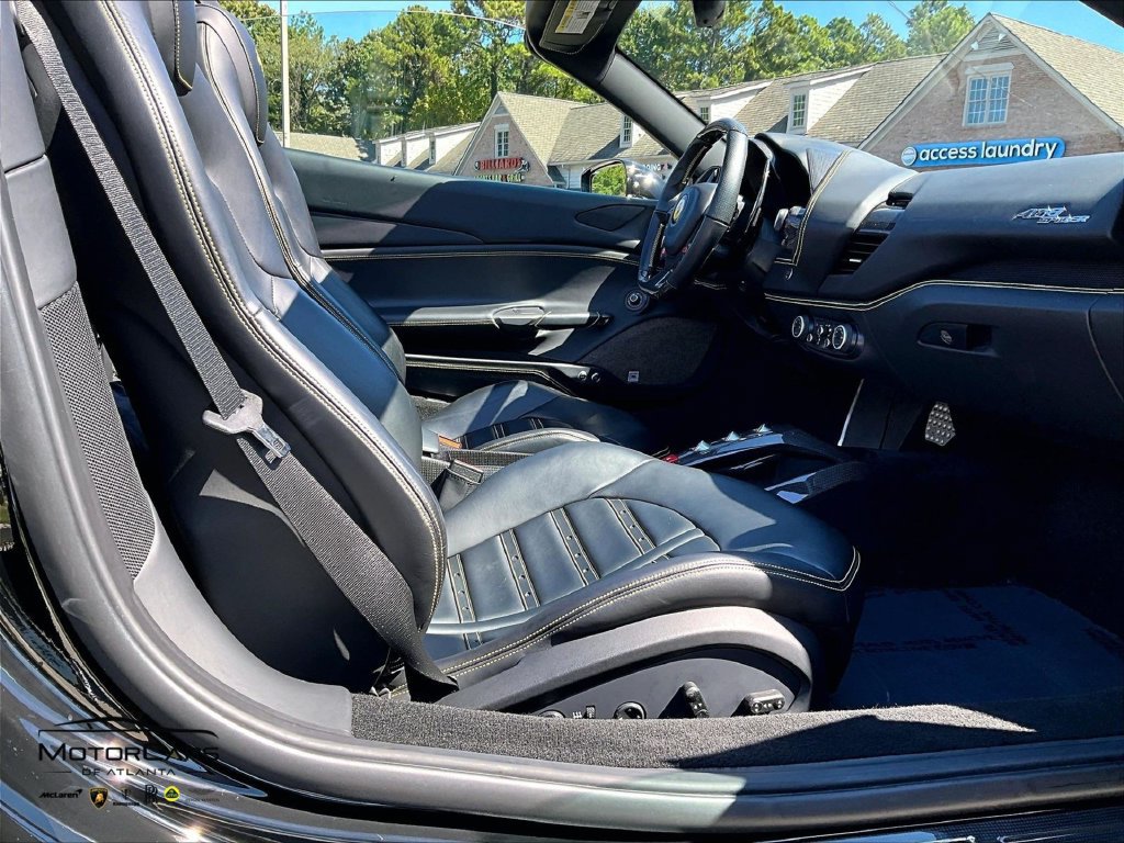 Used 2017 Ferrari 488 Spider RWD image 8