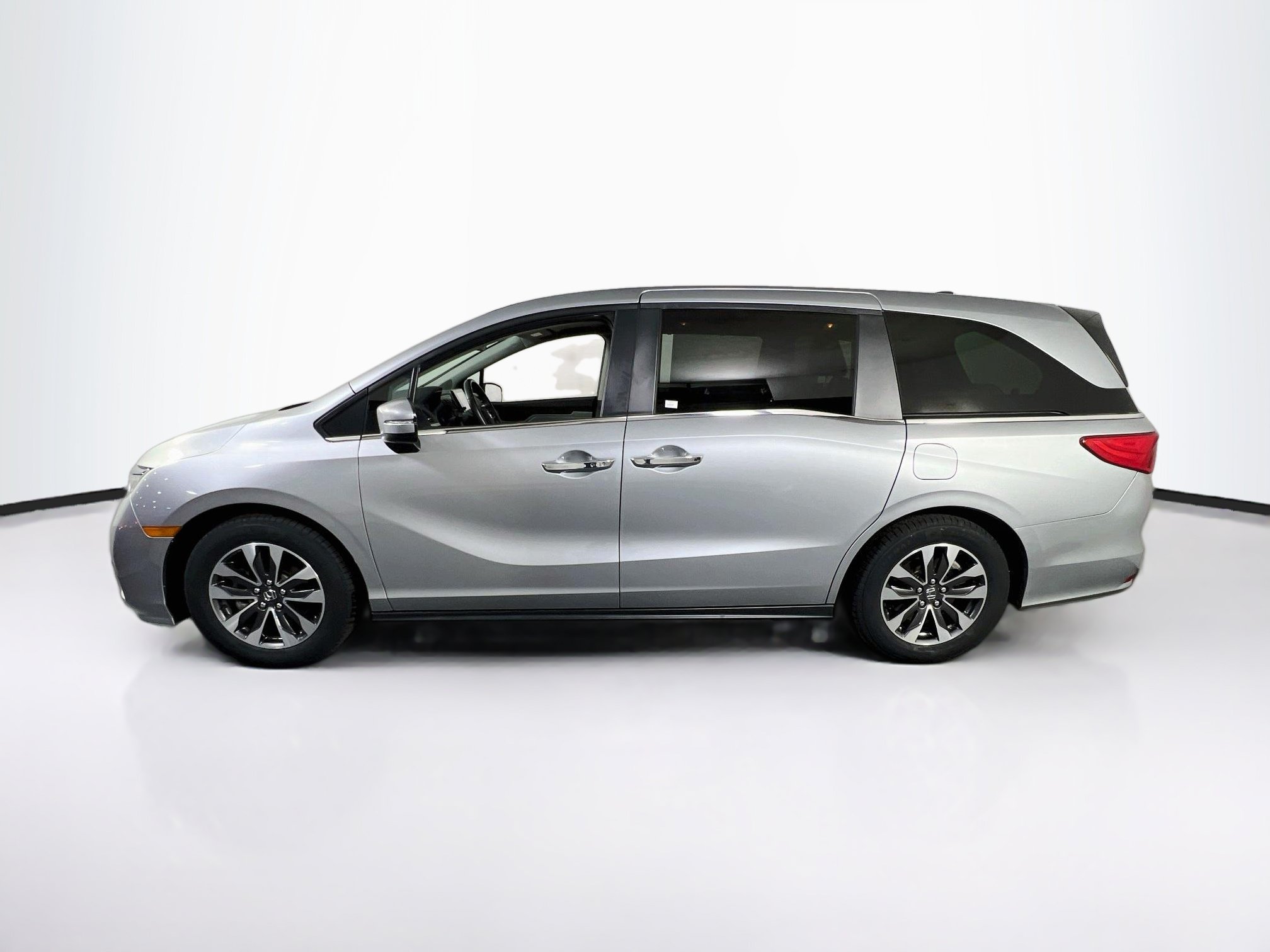 Used 2024 Honda Odyssey EX-L image 8