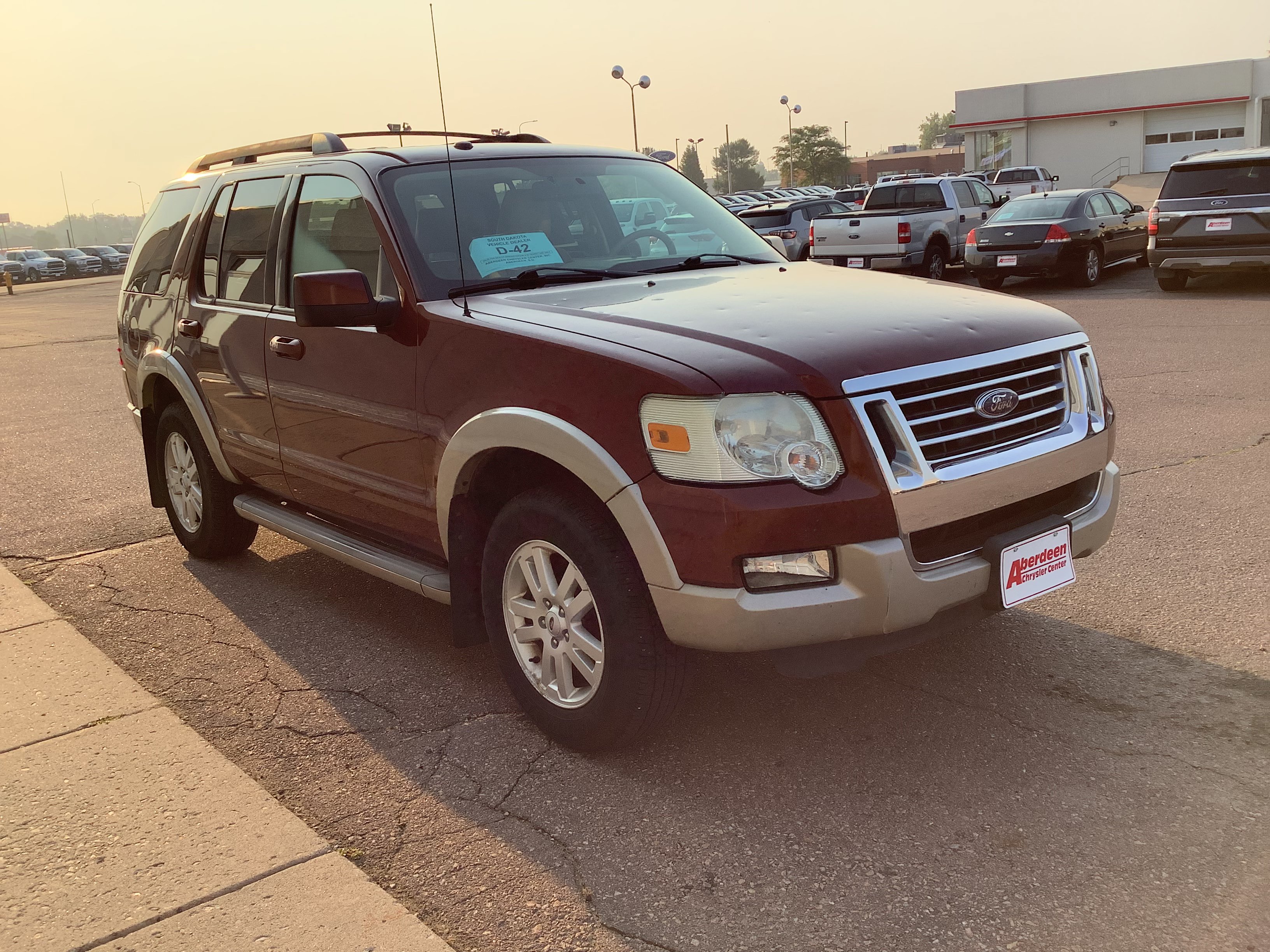 Used 2009 Ford Explorer Eddie Bauer AWD/4WD image 3