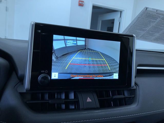 Certified 2025 Toyota RAV4 LE AWD/4WD image 27