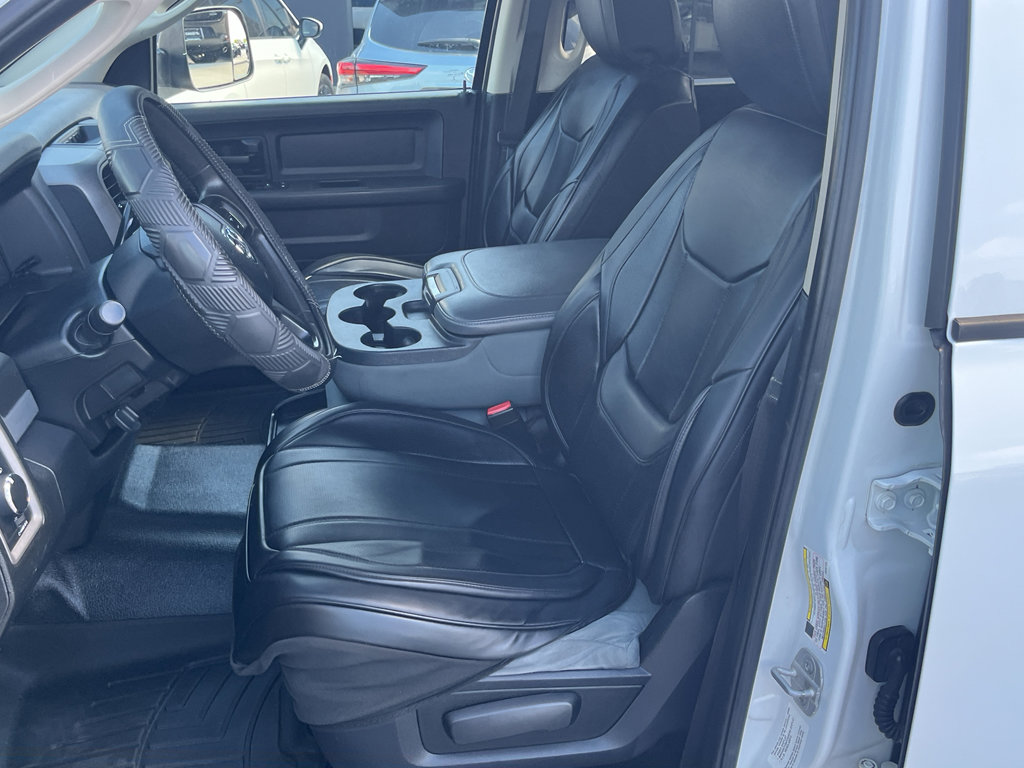 Used 2014 RAM 3500 Tradesman w/ Chrome Appearance Group AWD/4WD image 28