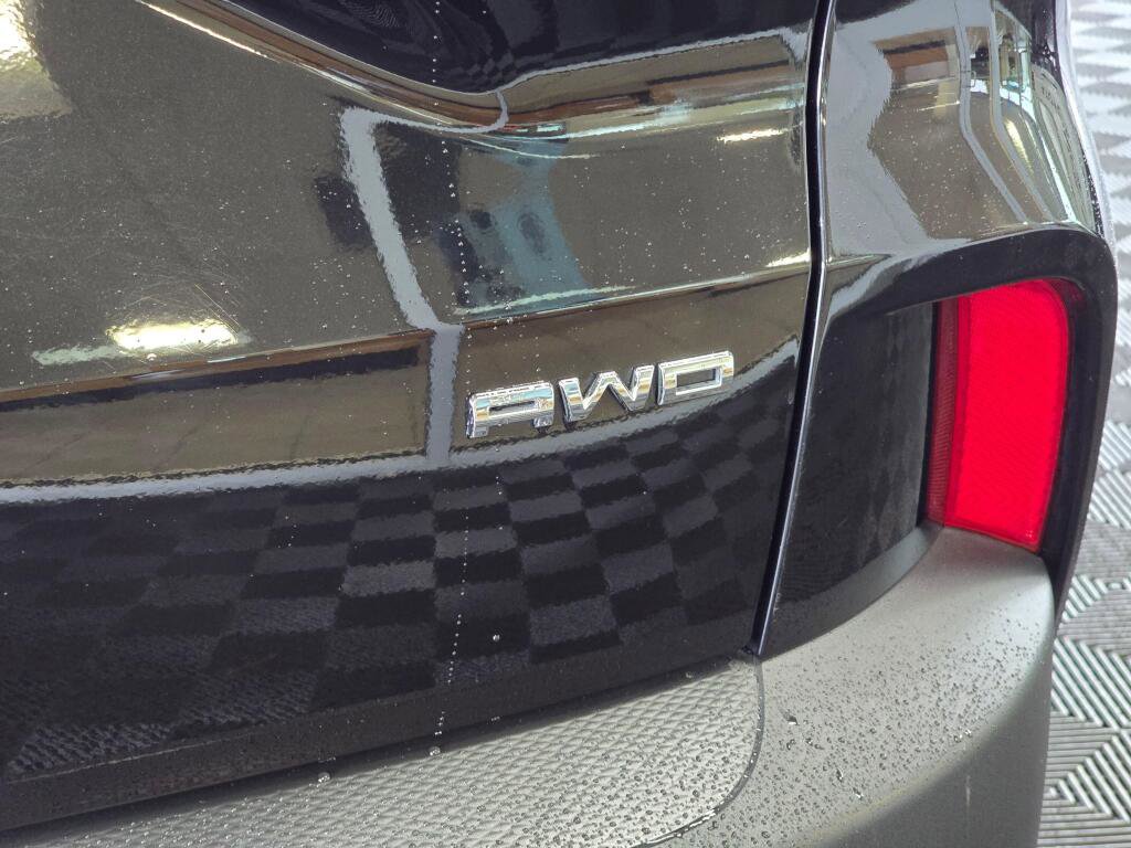 Used 2024 Ford Escape Platinum image 14