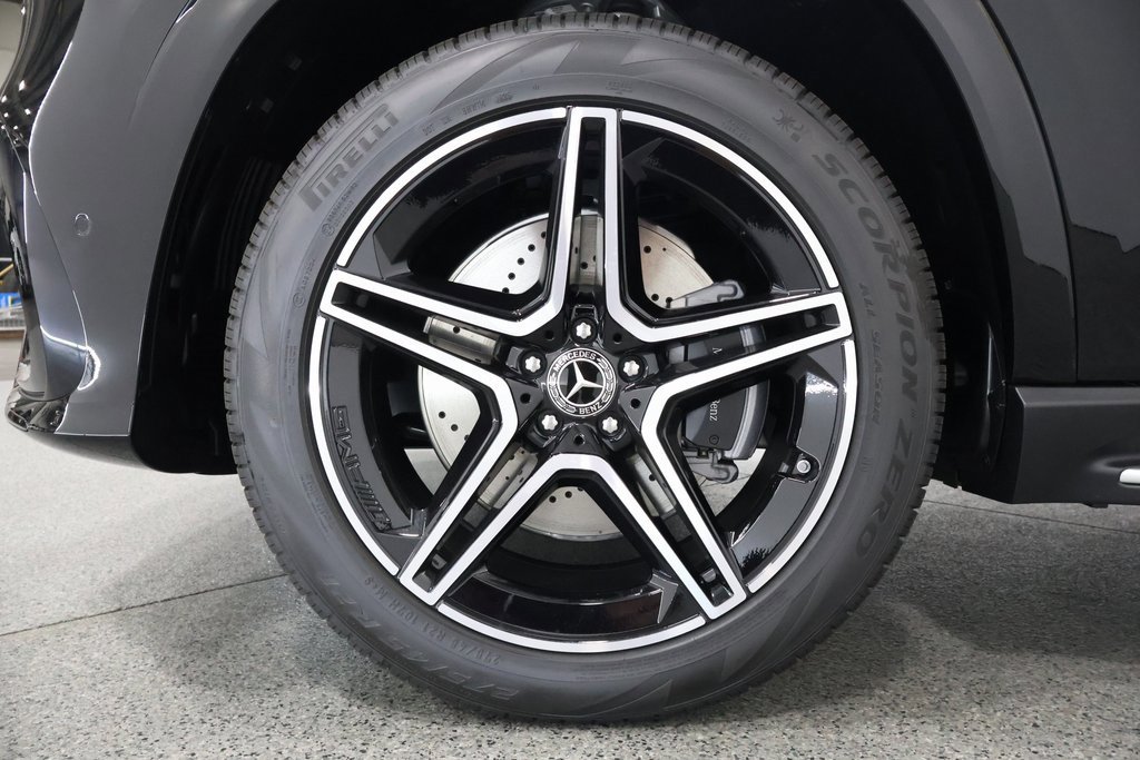 New 2026 Mercedes-Benz GLS 450 4MATIC image 5