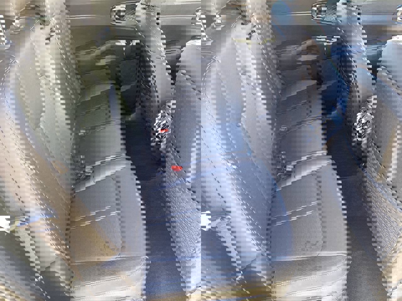 Used 2024 Kia Sorento S image 23