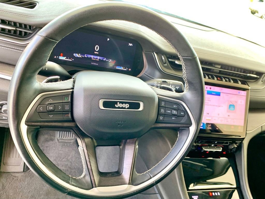 Used 2022 Jeep Grand Cherokee L Limited AWD/4WD image 35