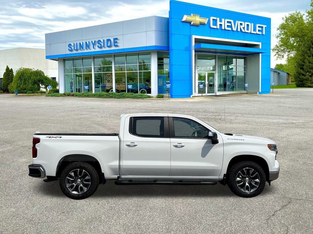 New 2025 Chevrolet Silverado 1500 LT image 9