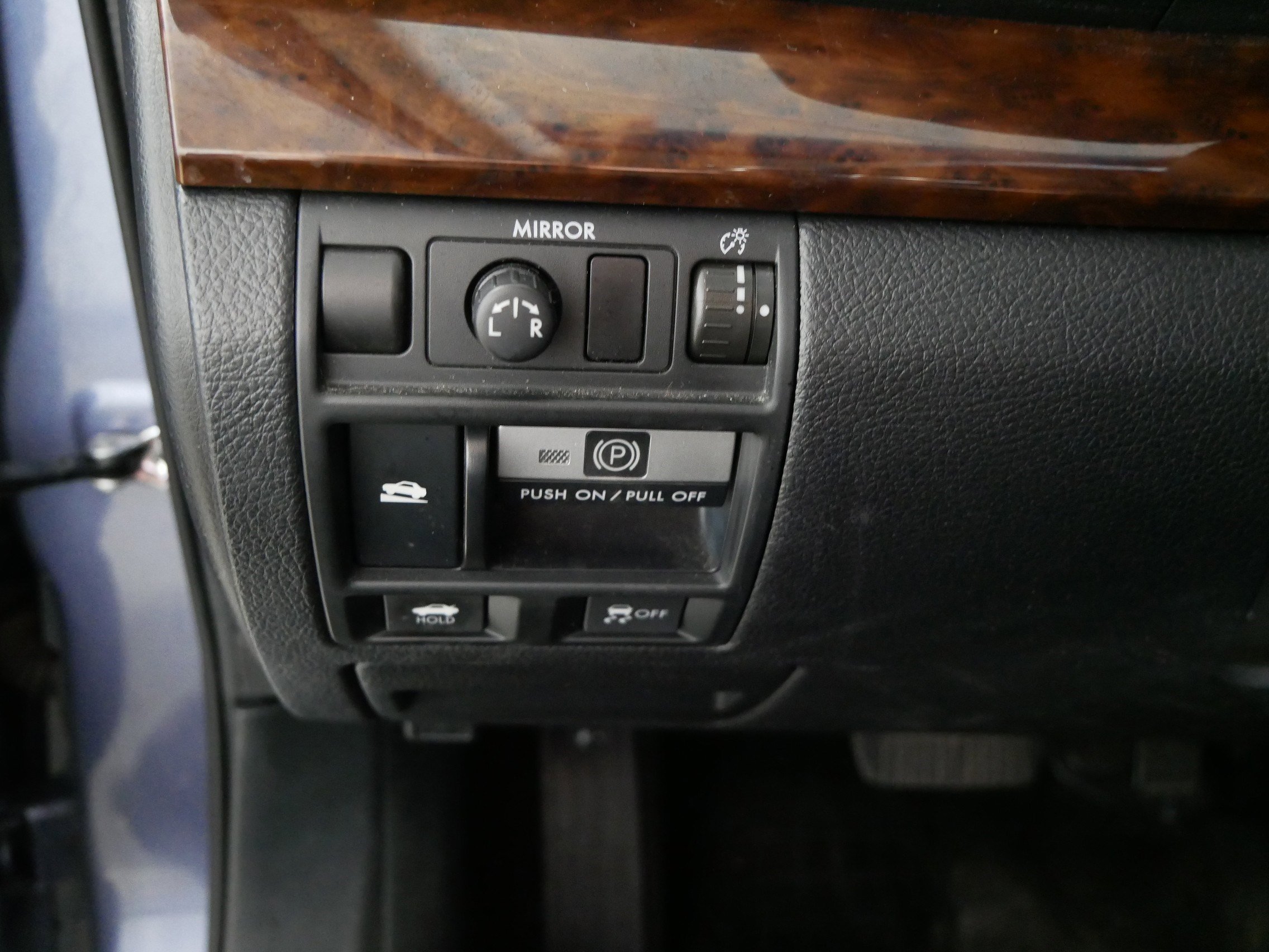 Used 2014 Subaru Legacy 2.5i Limited w/ Moonroof Package image 26