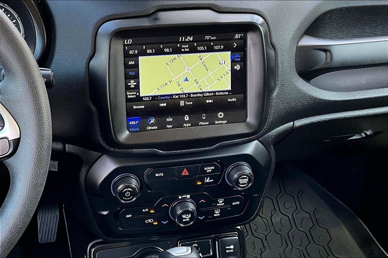Used 2023 Jeep Renegade Latitude AWD/4WD image 9