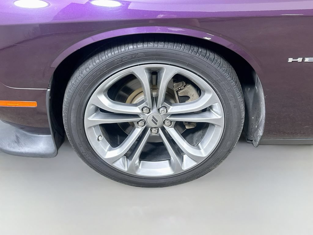Used 2022 Dodge Challenger R/T RWD image 8