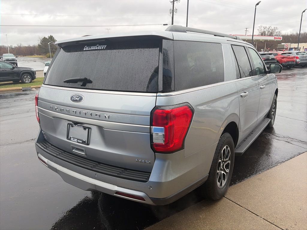 Used 2024 Ford Expedition Max XLT image 7